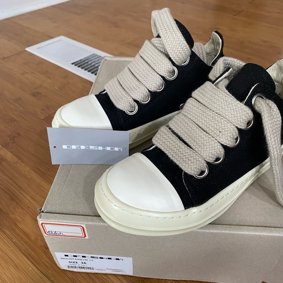 Rick Owens Shoes - Authentic Rick Owens sneakers, black canvas. Size 36.